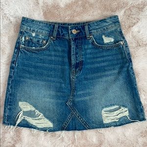 Jean skirt with rips